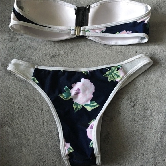 Blue & White Floral Bikini Size S/M - Picture 2 of 4